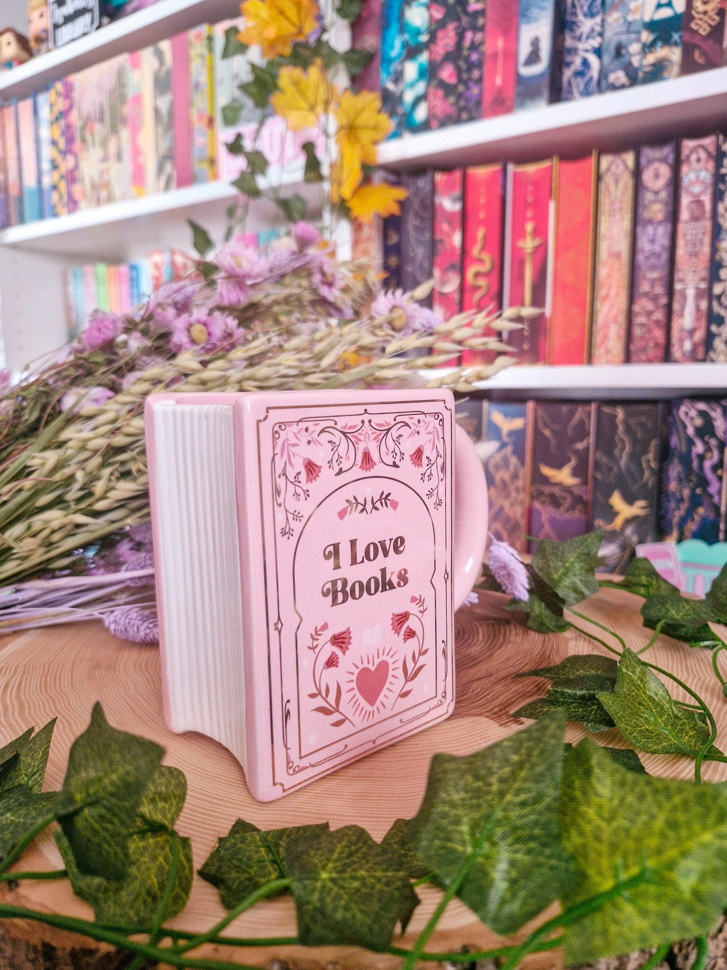 Tasse | Buchtasse  | I Love Books Pink Book Shaped Mug