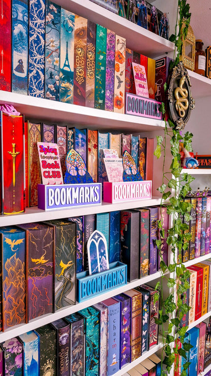 Bookmark Holder | Deko fürs Bücherregal | Halterung Lesezeichen | 3D-Druck | Aufbewahrung Lesezeichen
